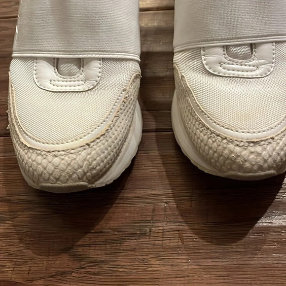 Michael Kors Teddi Slip On Trainers - Picture 6 of 10